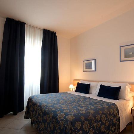 Hotel Nautilus Форте дей Марми Екстериор снимка