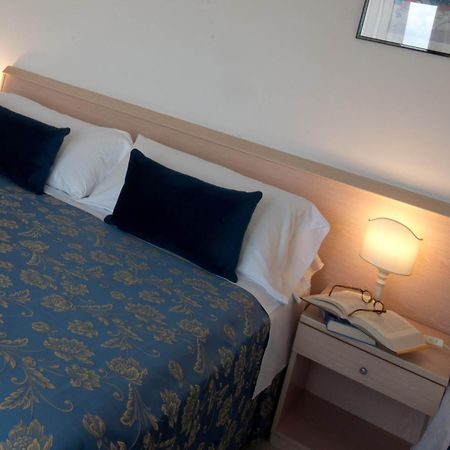 Hotel Nautilus Форте дей Марми Екстериор снимка