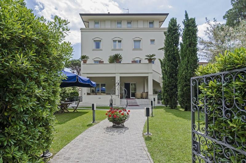 Hotel Nautilus Форте дей Марми Екстериор снимка