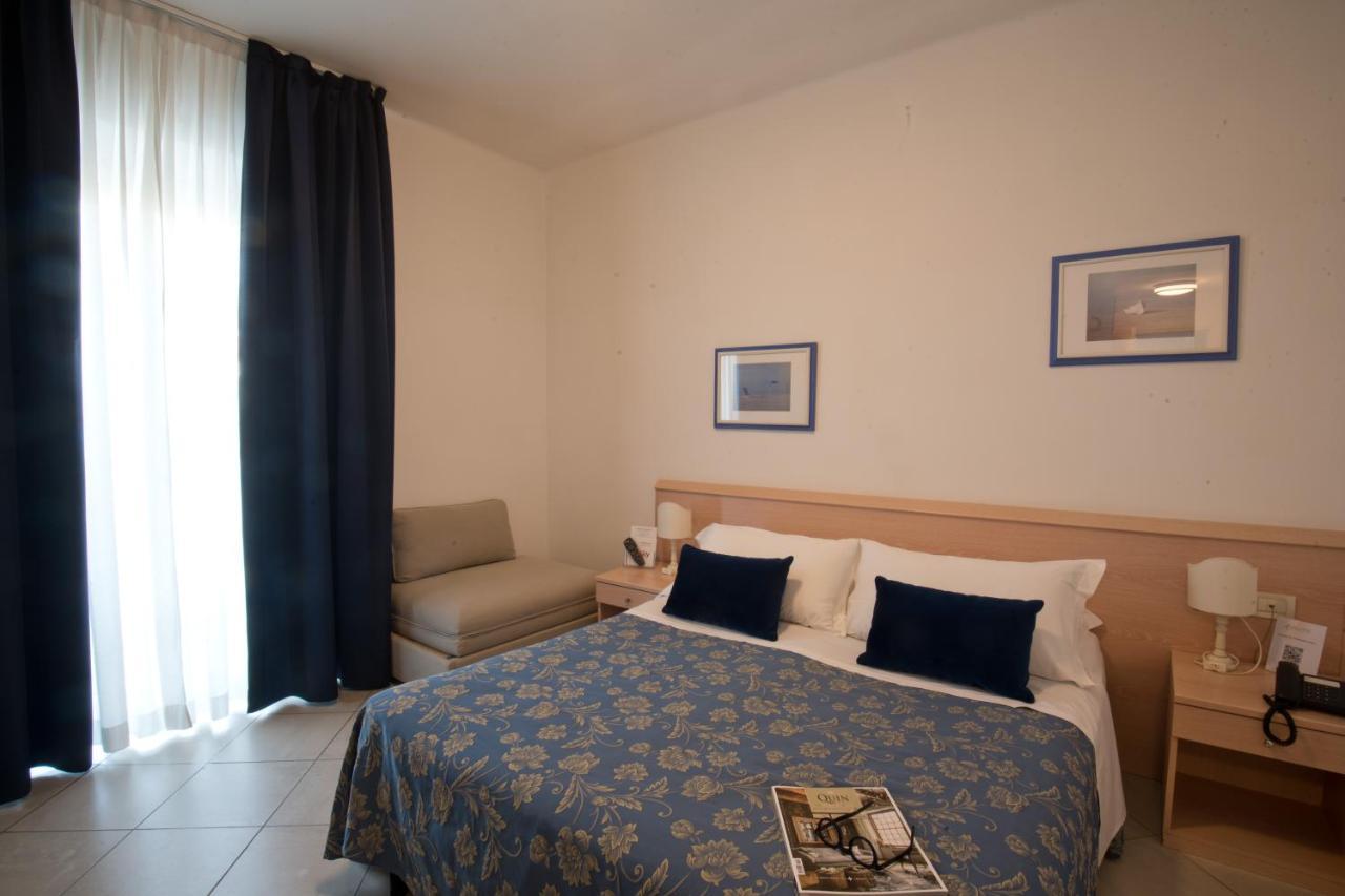 Hotel Nautilus Форте дей Марми Екстериор снимка